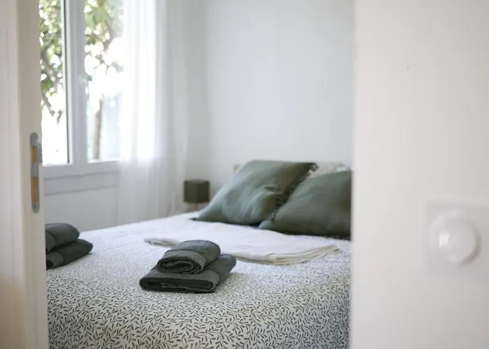 Maisonnette Vue Au Pradet * Le Pradet